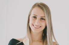 Vitoria Censi Todesco: empreendedora ajuda mulheres a conquistarem liberdade financeira