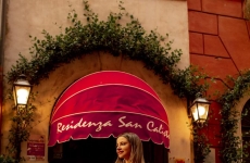 Fashion Specialist desfila diferentes estilos em projeto realizado na Europa