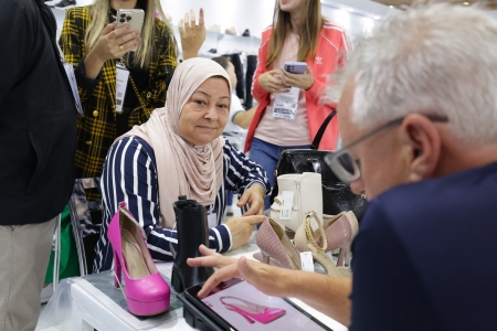 ZERO GRAU – O valor da feira de calçados e acessórios está na união das presenças da elite do lojista nacional com importadores 