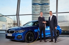 BMW Group atinge meio milhão de veículos eletrificados vendidos no mundo