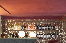 Alessandra Casagrande estreia na CASACOR / Santa Catarina - Florianópolis 2021 com o wine bar Pra Lá de Marrakech