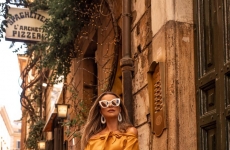 Fashion Specialist desfila diferentes estilos em projeto realizado na Europa