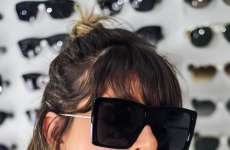 Moda, bom gosto e marcas exclusivas diferenciam as Óticas Diniz no Alto Vale