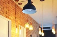 Apartamento ganha uma atmosfera acolhedora e propicia para convivência