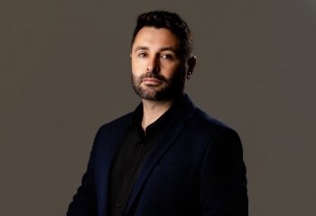 Michel Camargo, da Sabrina Dutra Imóveis: especialista em terrenos para construtoras no mercado imobiliário de Florianópolis