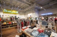Hering amplia modelo de negócios e abre a primeira loja com todas as linhas da marca