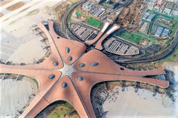 China inaugura o maior aeroporto do mundo