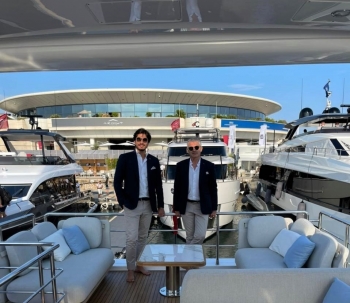 Iate de luxo fabricado no Brasil é exposto no Cannes Yachting Festival 2021, na França