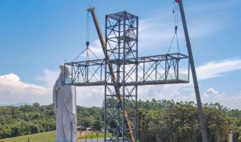 Primeira Cruz Panorâmica do mundo Cruz é erguida em Ituporanga e passa a integrar Santuário que está em construção