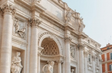 Fashion Specialist desfila diferentes estilos em projeto realizado na Europa