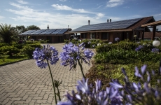 O Hotel Bangalôs da Serra de Gramado oferece uma hospedagem conectada com o bem-estar do ser humano em harmonia com a natureza